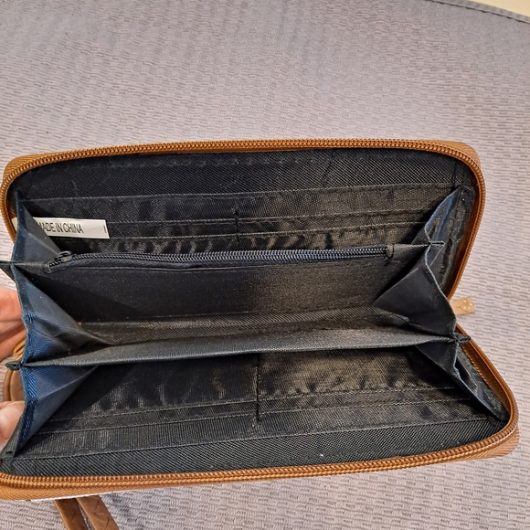 Baby Phat Tan Brown & Red Logo Single Zip Wristlet Wallet Clutch - Picture 6 of 7